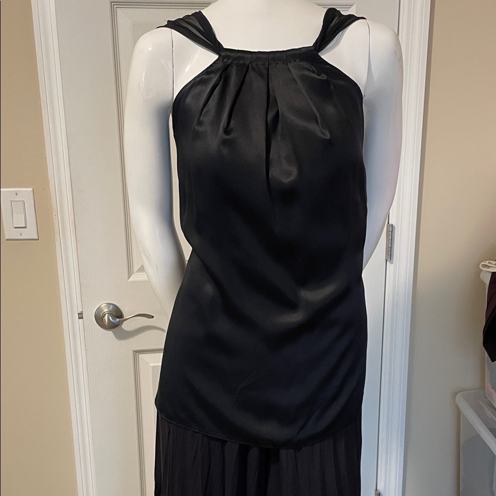 Elie Tahari Black Silk Satin Halter Top Twist Strap Pleated Neck Cocktail Blouse